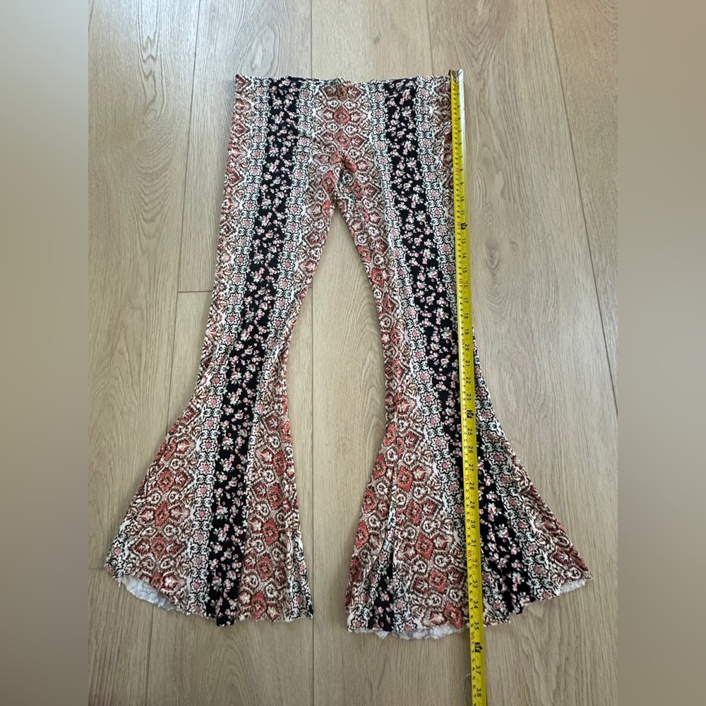 Vintage SUPER soft California Beachwear Floral Pattern Women’s Bell Bottoms 💕 🏖️ - Picture 3 of 6